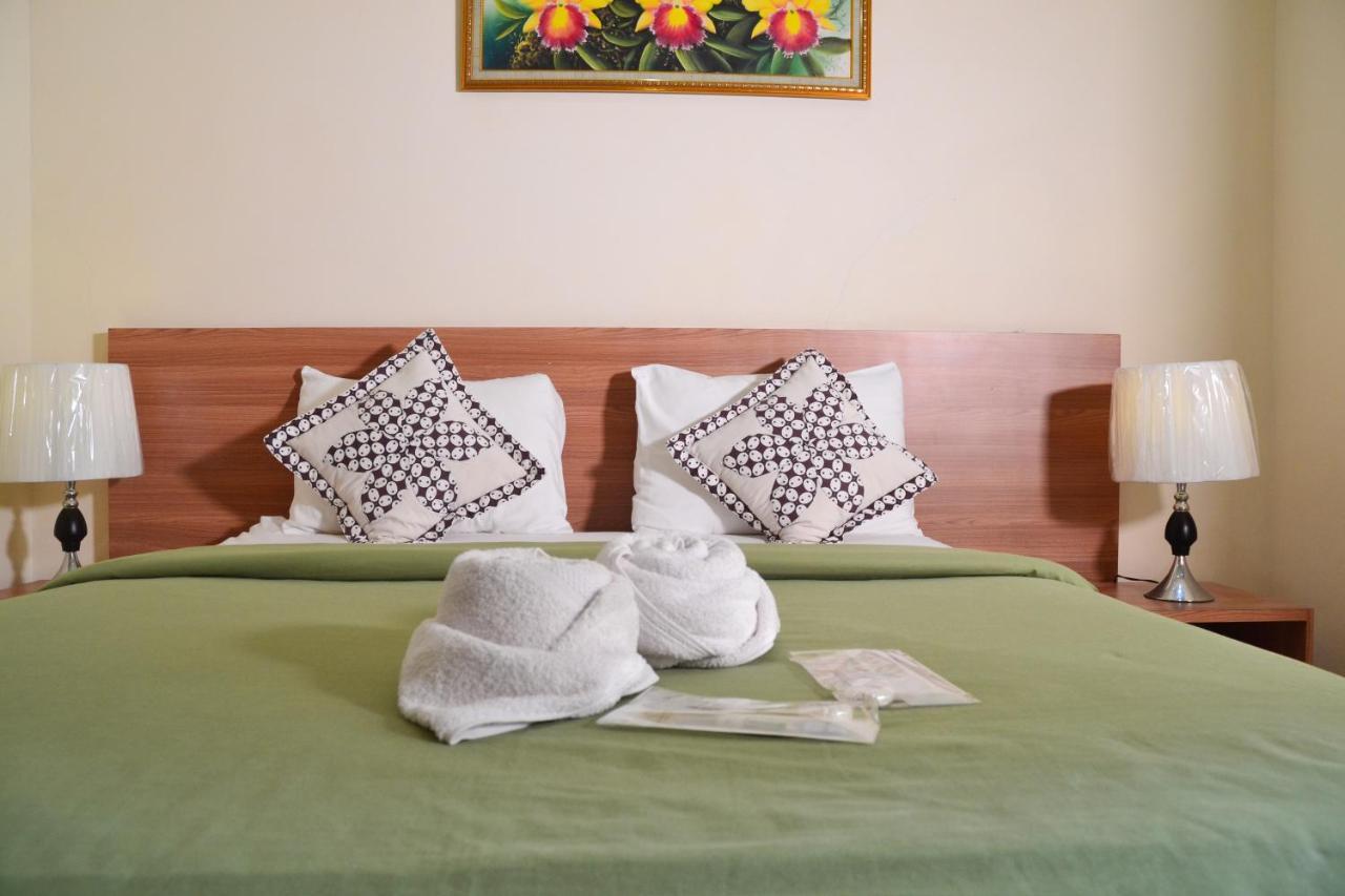 Roemah Canting Homestay Yogyakarta Exterior photo