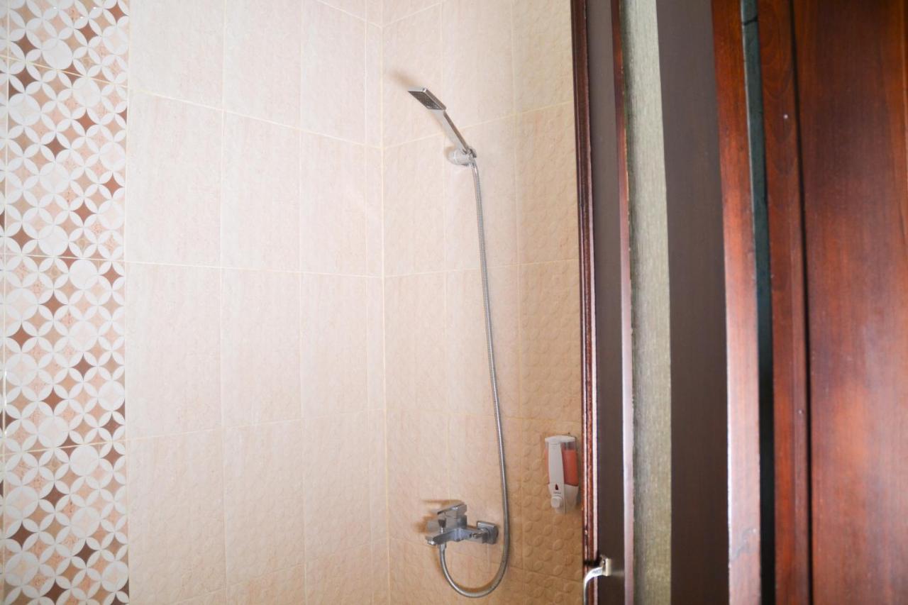 Roemah Canting Homestay Yogyakarta Exterior photo