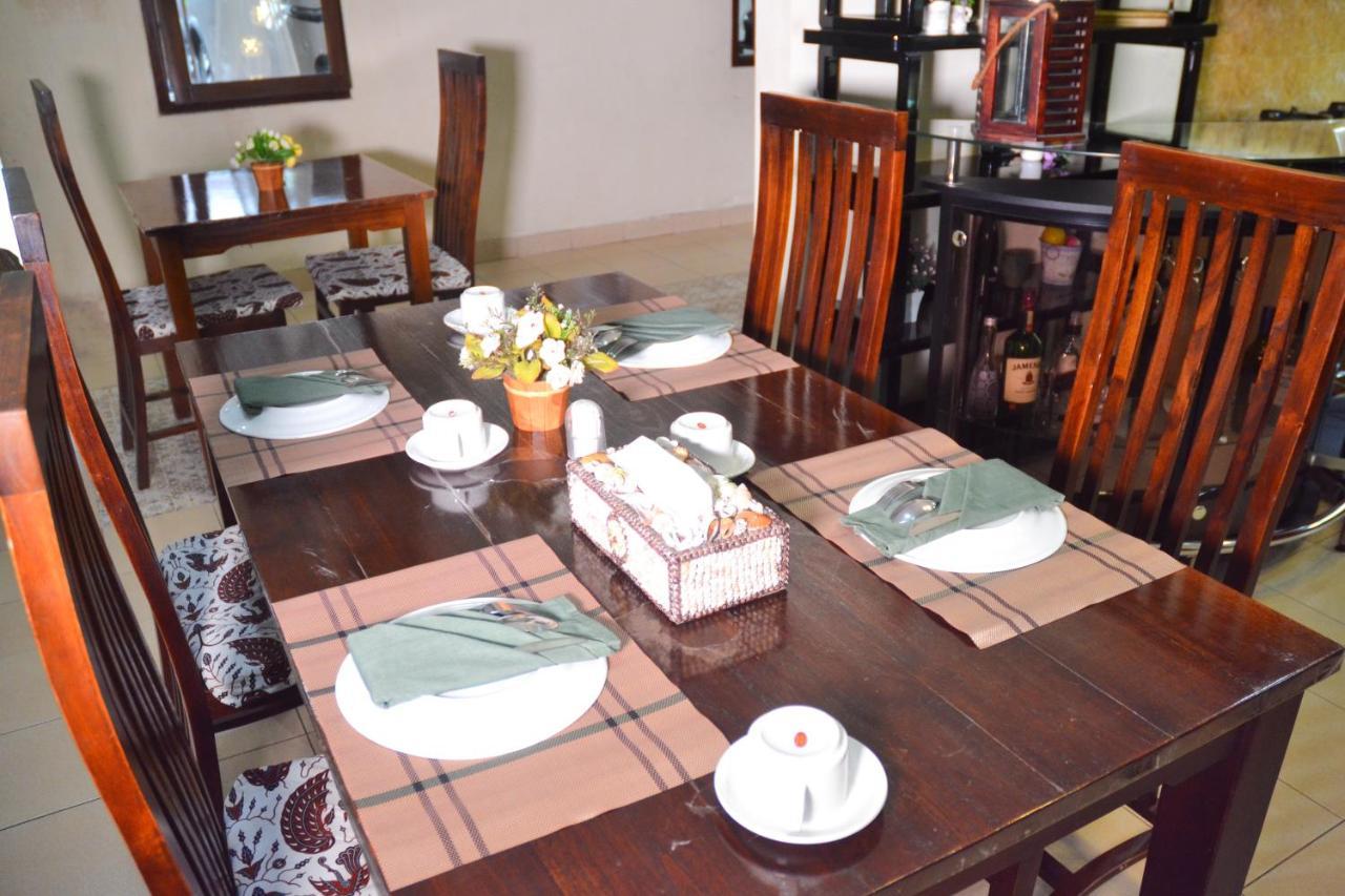 Roemah Canting Homestay Yogyakarta Exterior photo