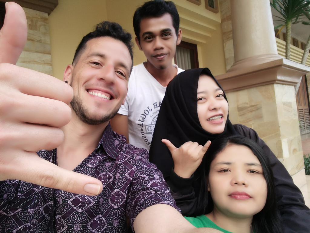 Roemah Canting Homestay Yogyakarta Exterior photo